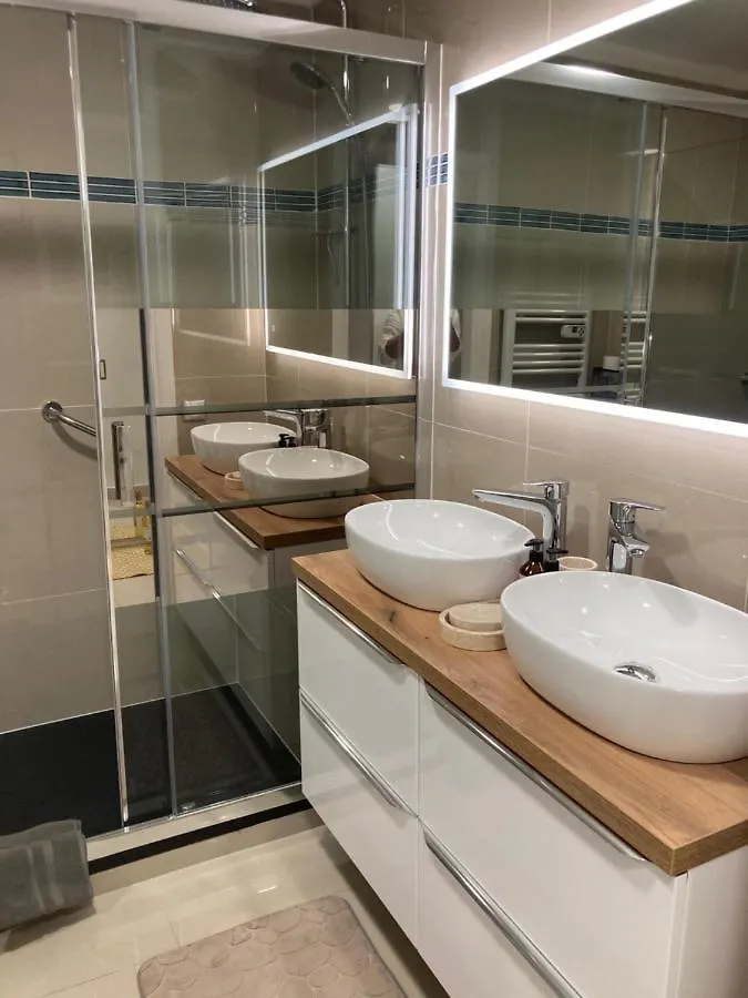 Apartment Appartement De Standing Le Velvet Bay Climatise En Bord De Mer Antibes