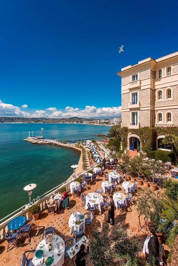Appartement De Standing Le Velvet Bay Climatise En Bord De Mer Antibes Apartment